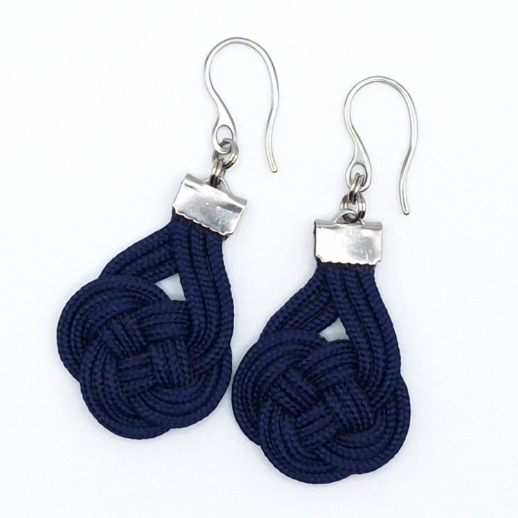 Boucles d'oreilles noeud double coin knot