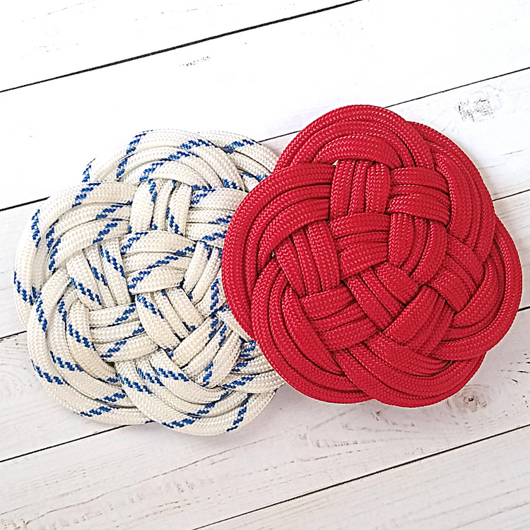 Rouge et blanc avec traceur bleu