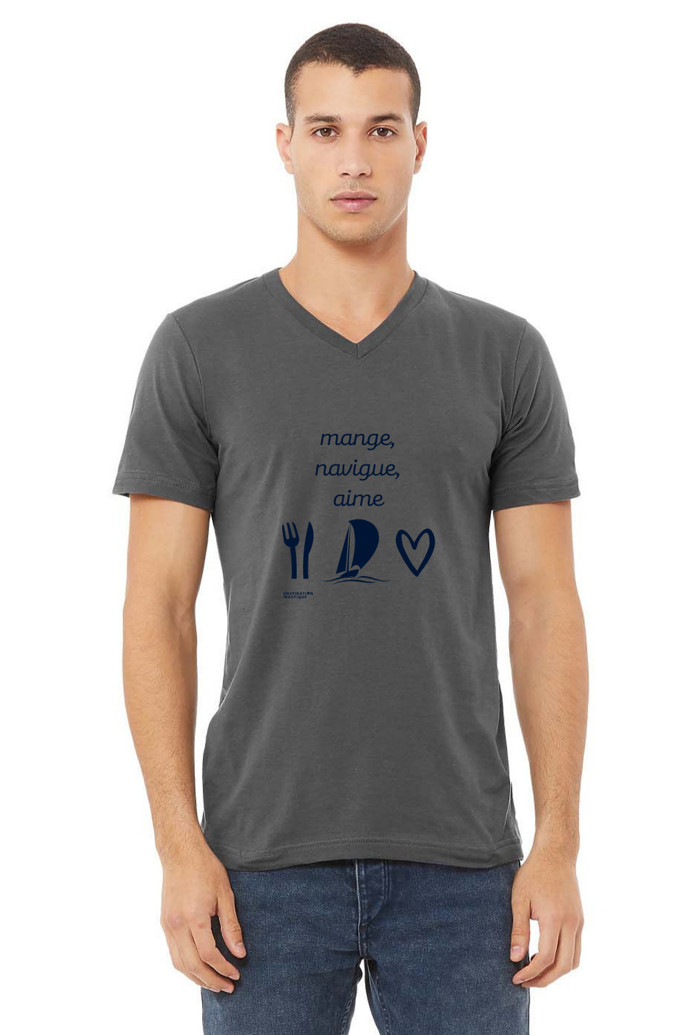 T-shirt unisexe col en V - Mange, navigue, aime (voilier) - Visuel marine