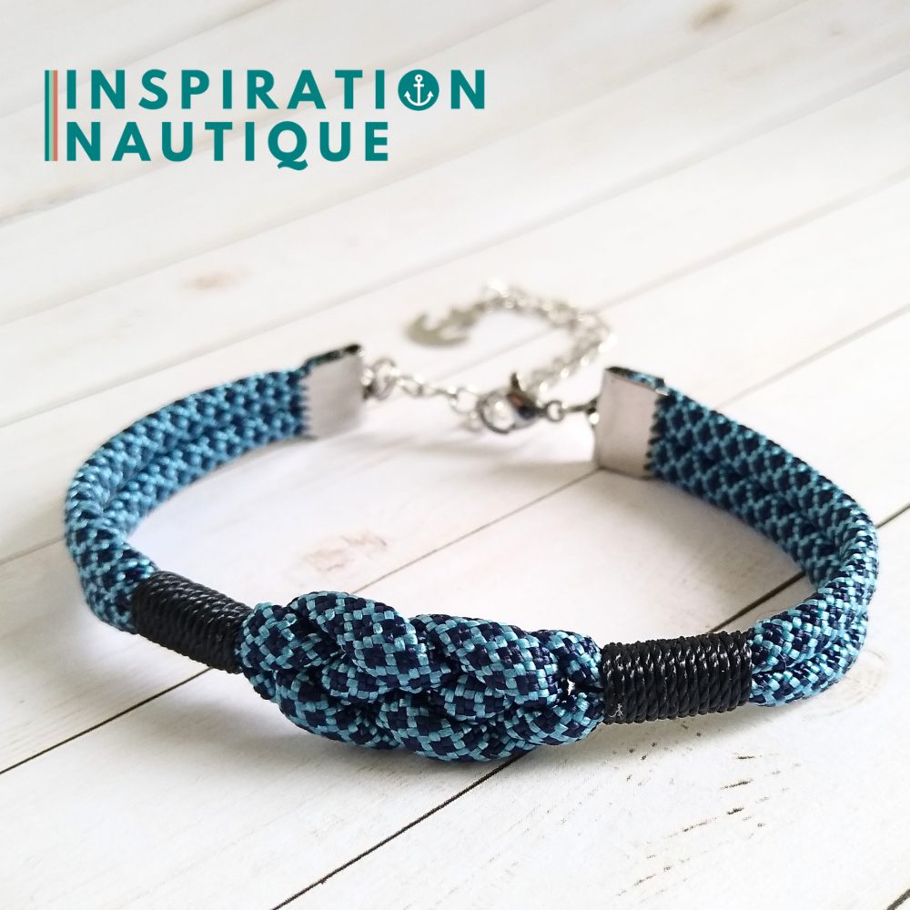 Bracelet marin avec noeud de carrick simple, Bleu pâle et marine, diamants, surliure marine, Medium
