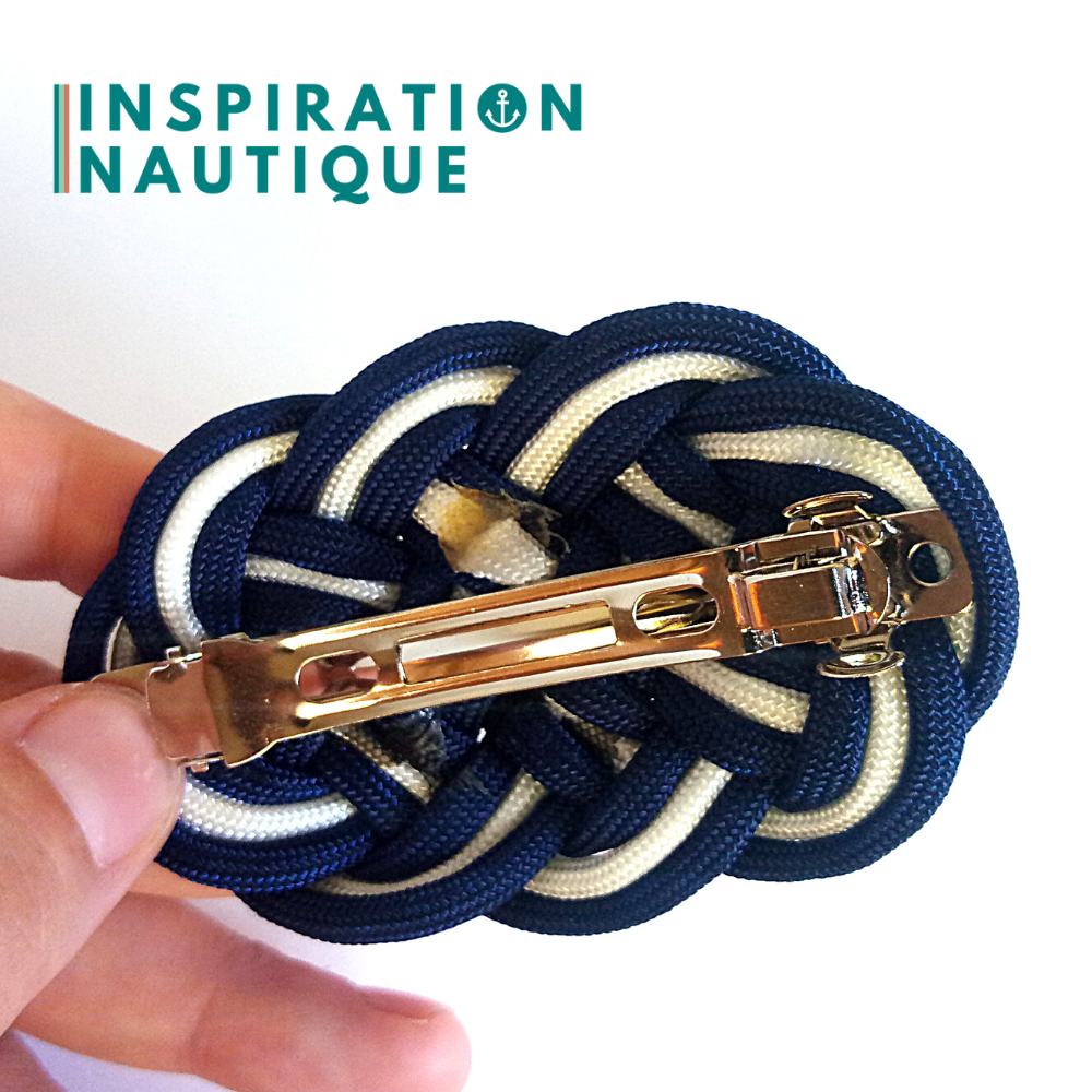 Barrette au style marin composée d'une baderne en paracorde 550, Marine et blanche