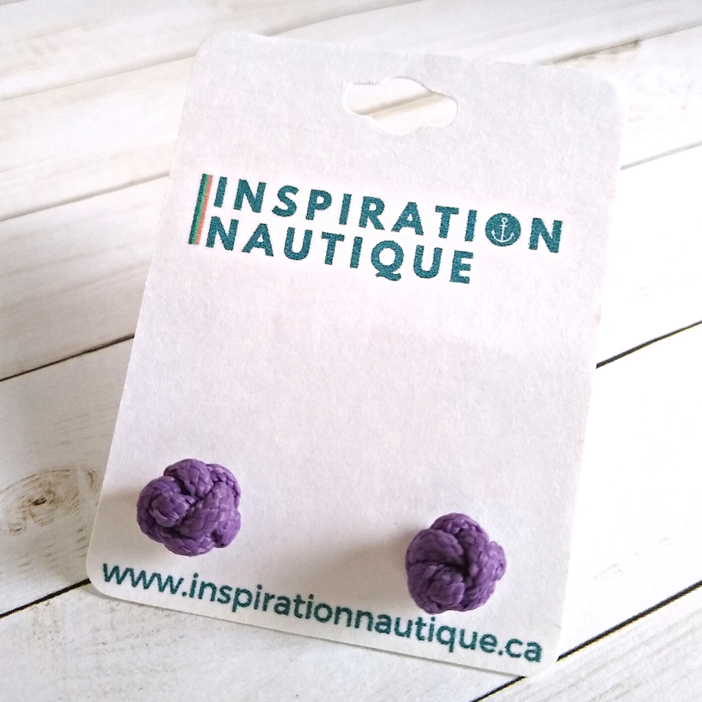 Boucles d'oreilles nautiques, boutons en noeud de sifflet de bosco, Lilas