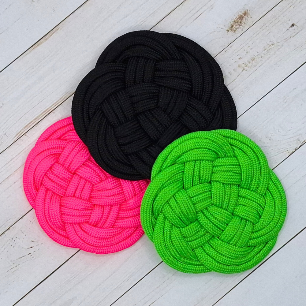 Rose fluo, noir et vert fluo