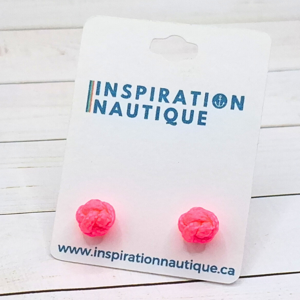 Boucles d'oreilles nautiques, boutons en noeud de sifflet de bosco, Rose fluo