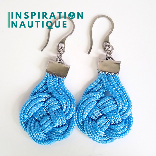 Boucles d'oreilles Double Coin Knot, Bleu pâle