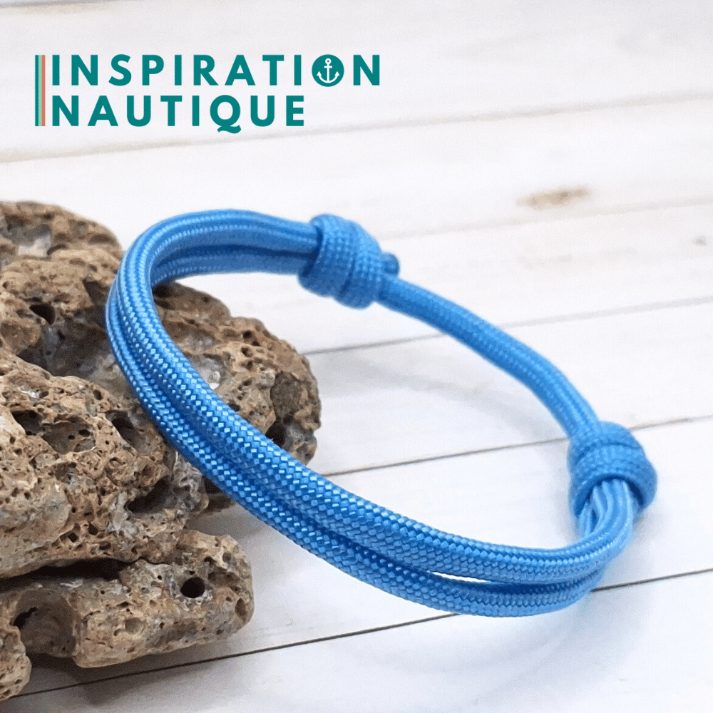 Bracelet simple avec noeuds de pêcheur, Bleu pâle