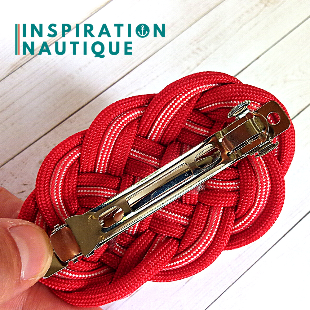 Ready to go | Marine style barrette made up of a paracord badge, red, and red and white lined