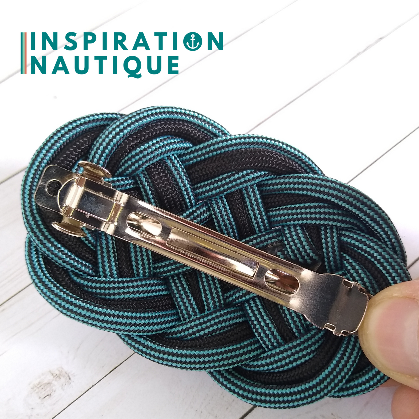 Barrette au style marin composée d'une baderne en paracorde 550, Noir et turquoise et noir ligné