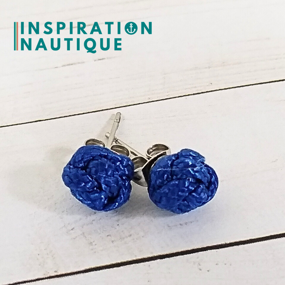 Boucles d'oreilles nautiques, boutons en noeud de sifflet de bosco, Bleues