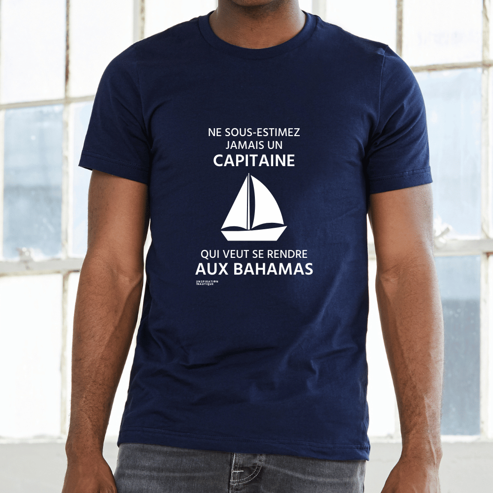 T-shirt unisexe col rond - Ne sous-estimez jamais un capitaine qui veut se rendre aux Bahamas (voilier) - Visuel blanc