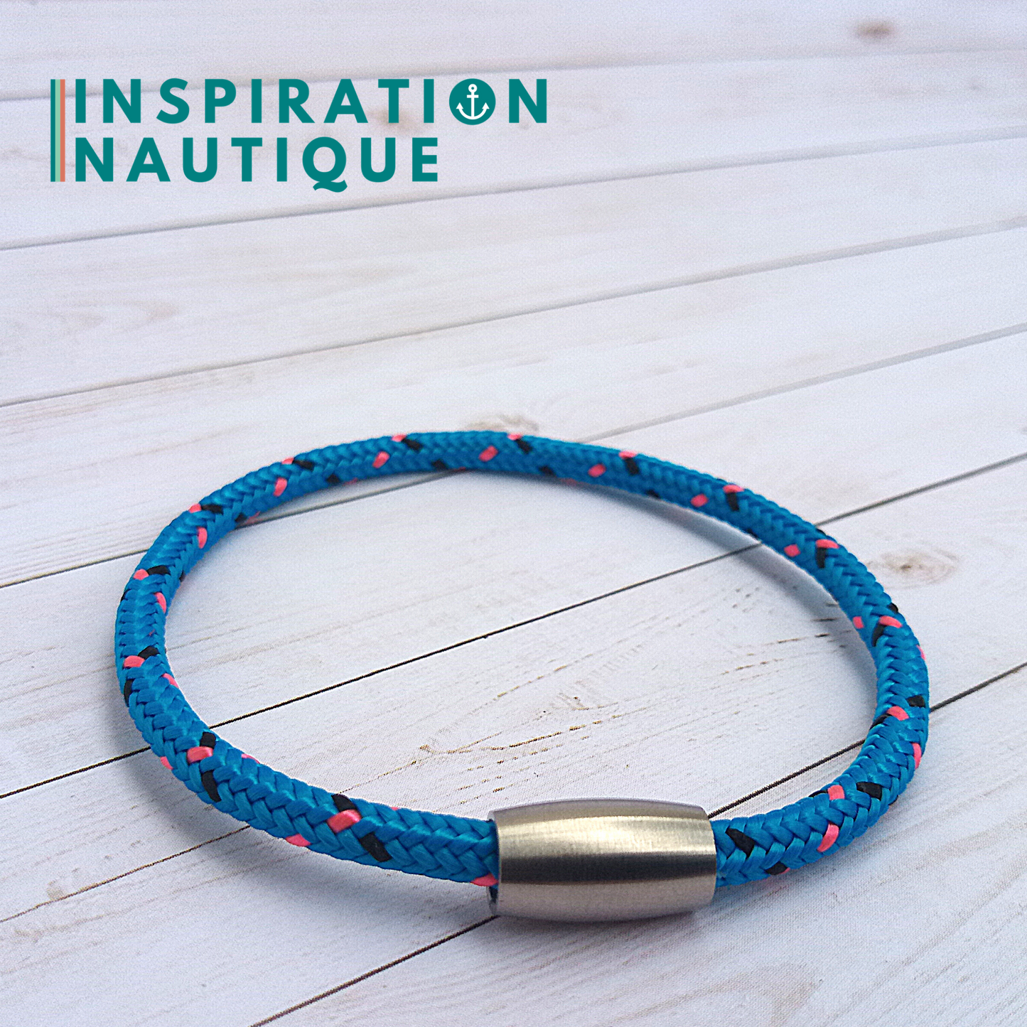 Bracelet simple avec aimant en cordage de bateau et acier inoxydable, Bleu avec traceurs noir et rose