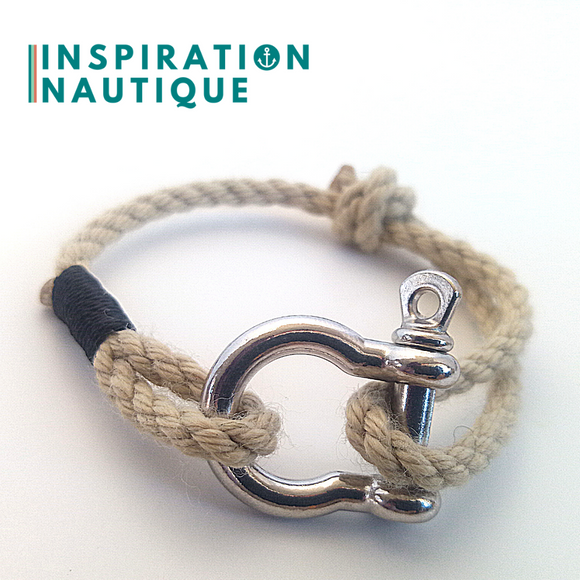 Unisex shackle bracelet with boat rope