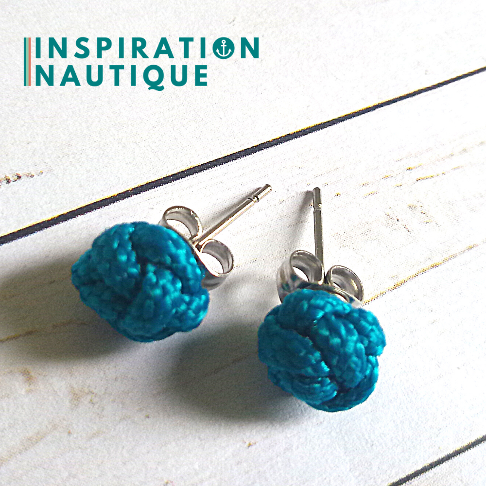 Boucles d'oreilles nautiques, boutons en noeud de sifflet de bosco, Bleu Caraïbes